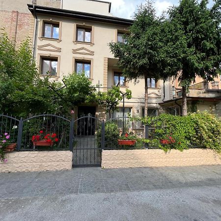 Hotel Boutique Cathedral Plaza Residences Room For Rent Downtown Bucureşti Eksteriør bilde