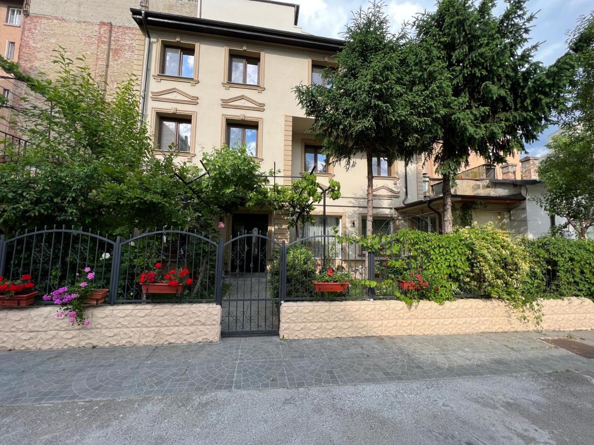 Hotel Boutique Cathedral Plaza Residences Room For Rent Downtown Bucureşti Eksteriør bilde