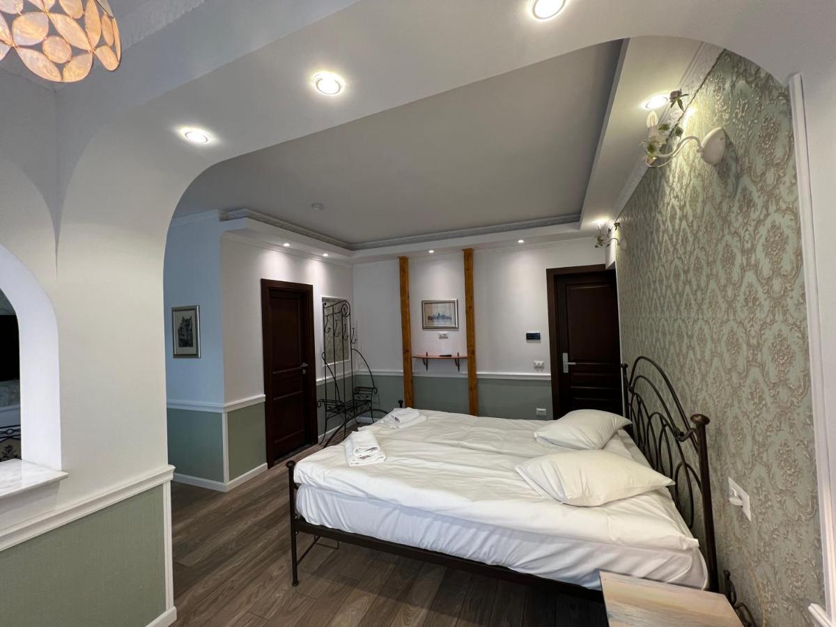 Hotel Boutique Cathedral Plaza Residences Room For Rent Downtown Bucureşti Eksteriør bilde