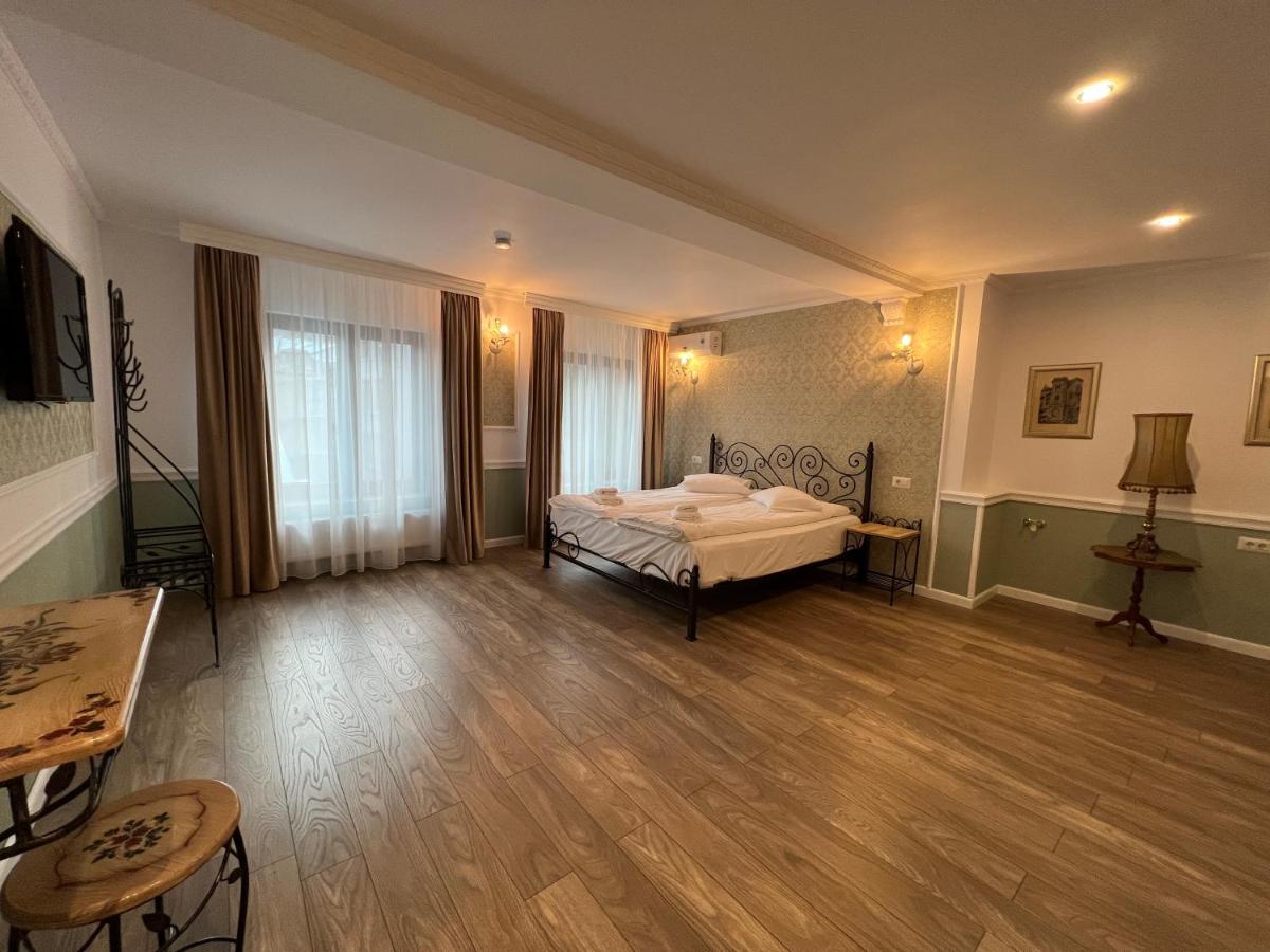 Hotel Boutique Cathedral Plaza Residences Room For Rent Downtown Bucureşti Eksteriør bilde