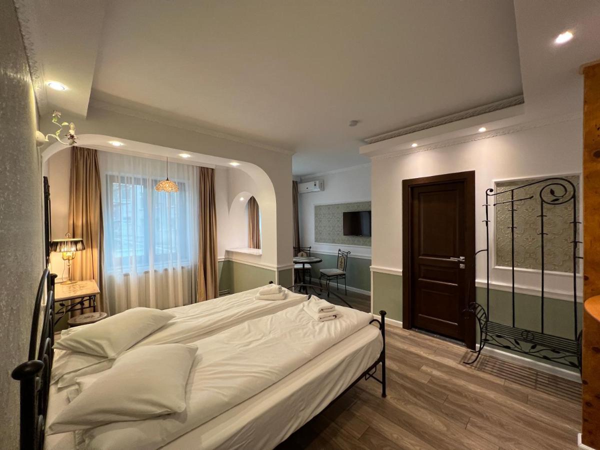 Hotel Boutique Cathedral Plaza Residences Room For Rent Downtown Bucureşti Eksteriør bilde