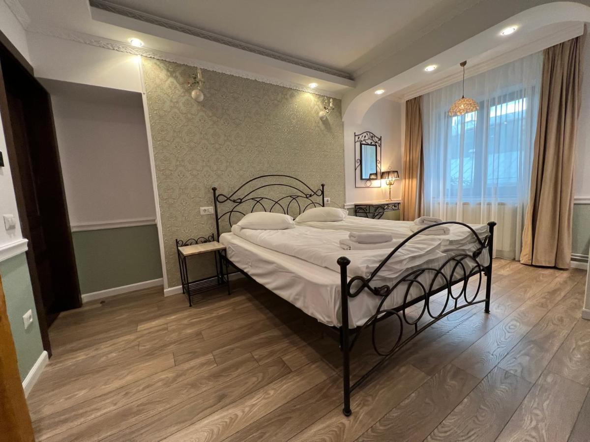 Hotel Boutique Cathedral Plaza Residences Room For Rent Downtown Bucureşti Eksteriør bilde