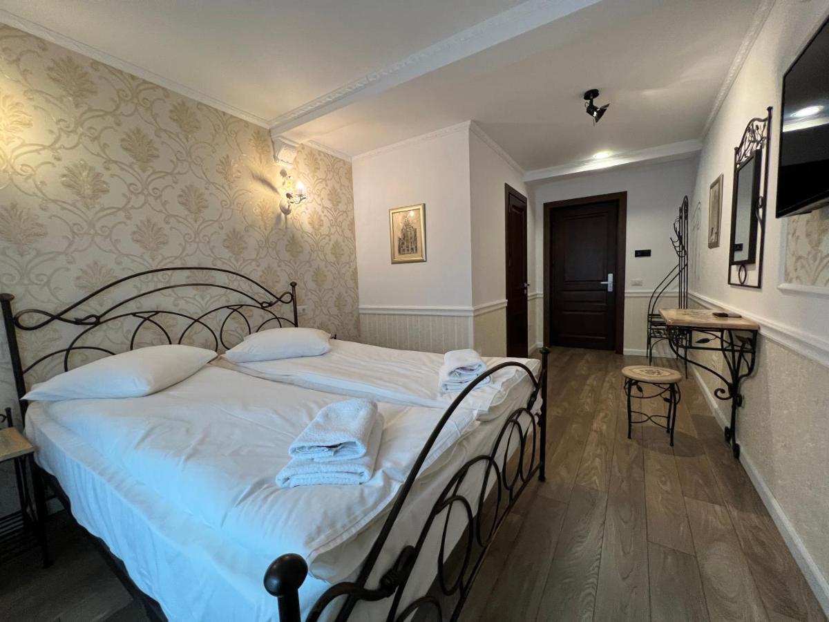 Hotel Boutique Cathedral Plaza Residences Room For Rent Downtown Bucureşti Eksteriør bilde