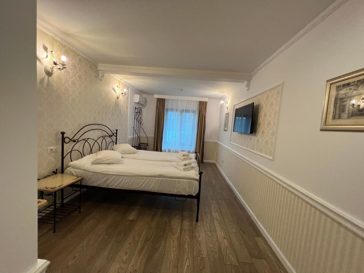 Hotel Boutique Cathedral Plaza Residences Room For Rent Downtown Bucureşti Eksteriør bilde